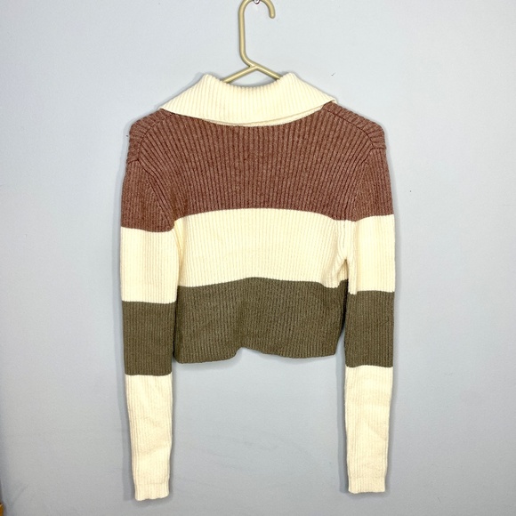 Altar’d State Color-block Ribbed Cropped Botton Up Cardigan | Size: Medium - Picture 2 of 2